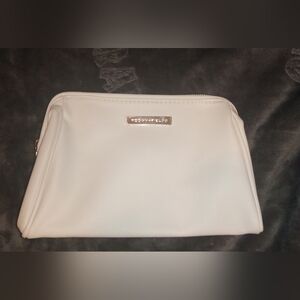 Rodan+Fields bag.